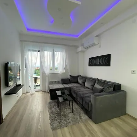 Aqua Panoramic Апартаменты Ягодина