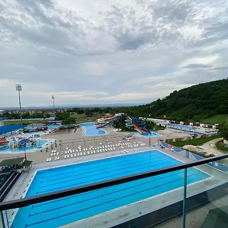 Aqua Panoramic Ягодина